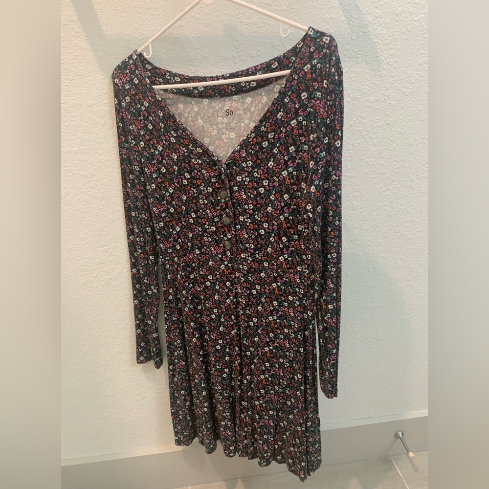 Longsleeve Black Floral Print Dress